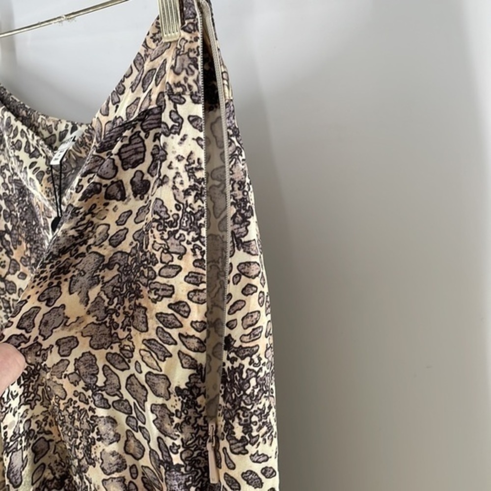WHISTLES Big Cat Printed Satin Trouser Pants - Picture 14 of 16
